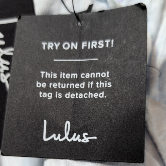 Lulus NWT Velia Floral Textured Flutter Sleeve Mini Dress - Picture 9 of 11